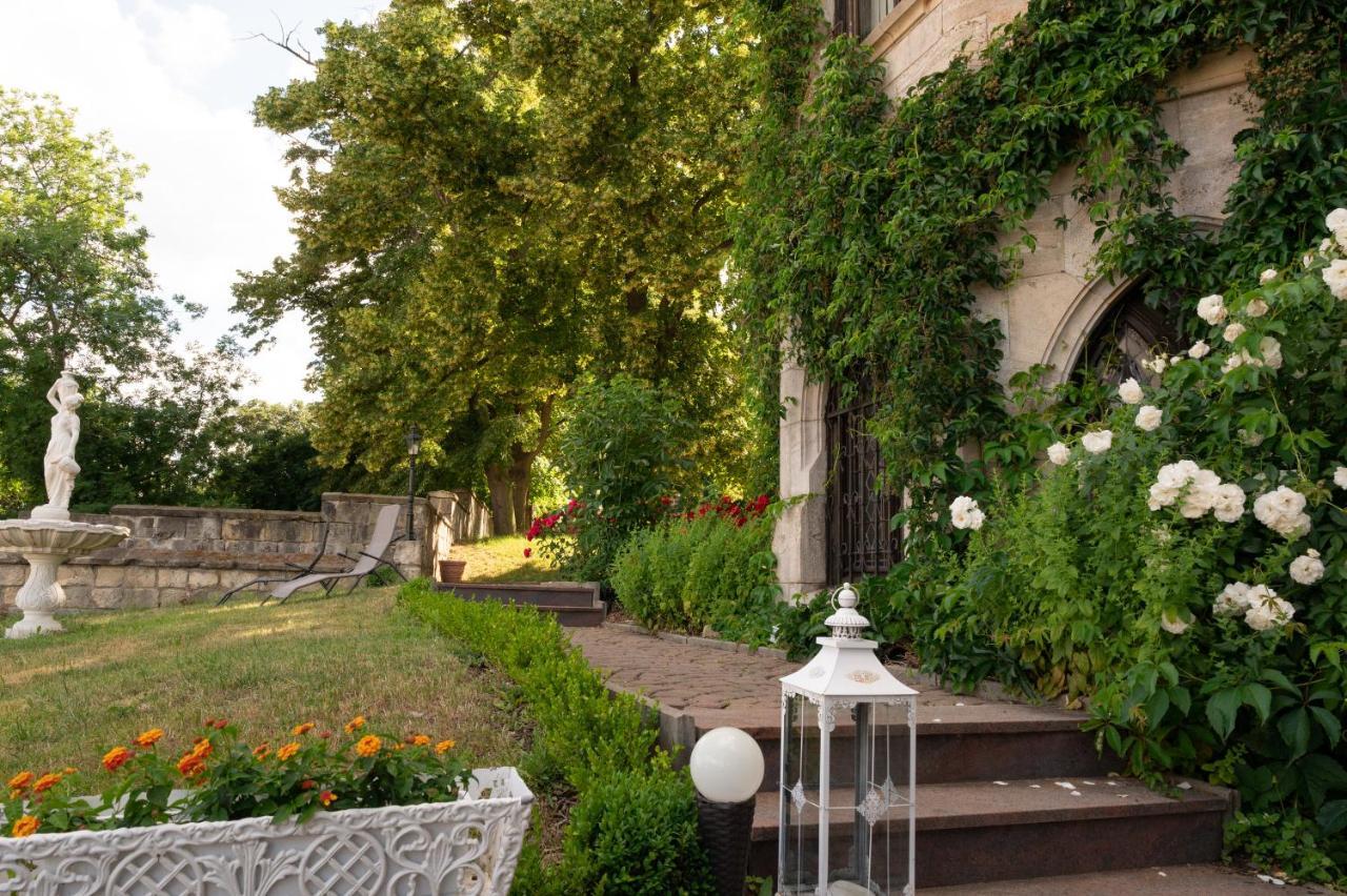 Schlosshotel Zum Markgrafen Кведлінбург Екстер'єр фото